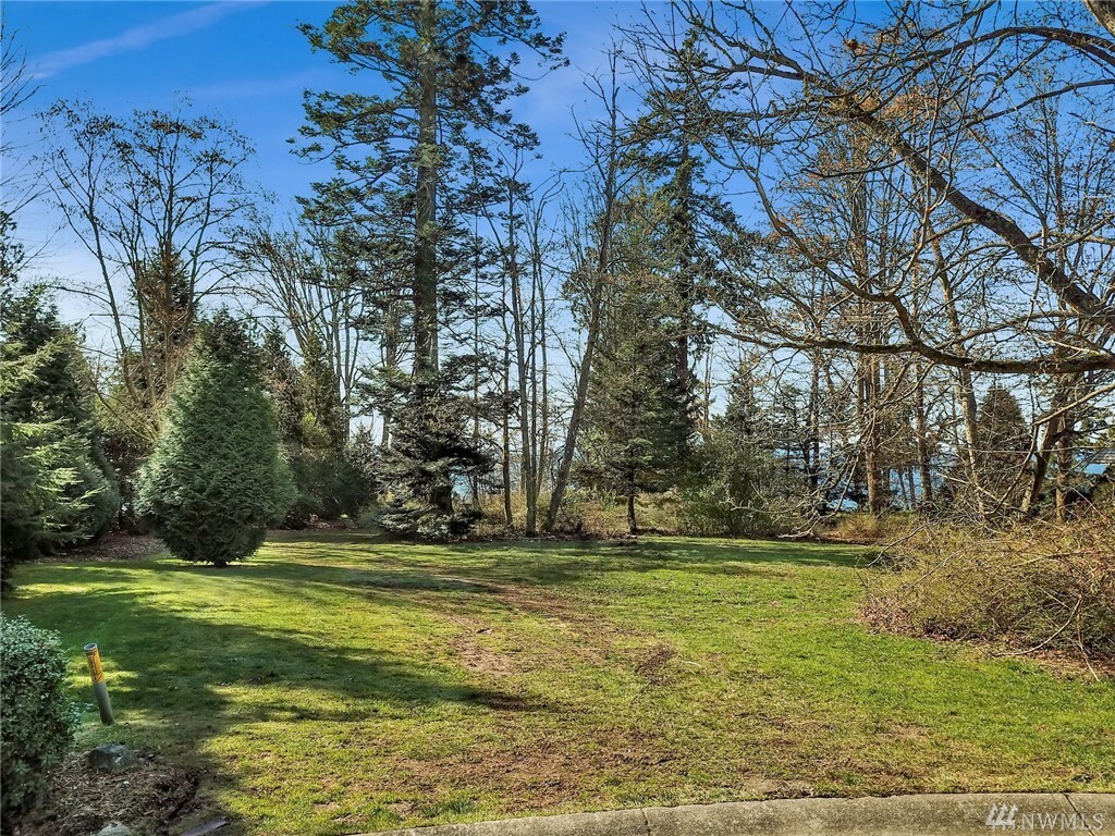 Property Photo: 8455 Point Rd N WA 98230