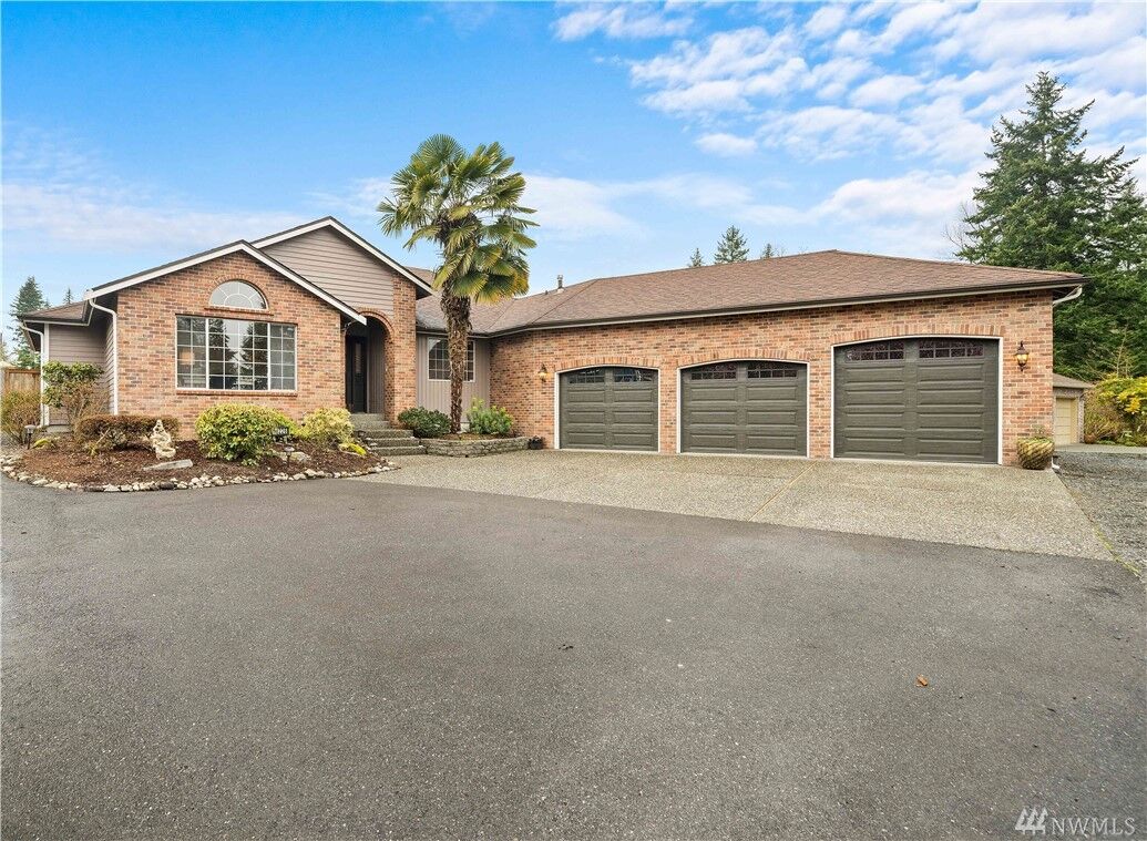 Property Photo: 18226 Baldwin Rd WA 98012