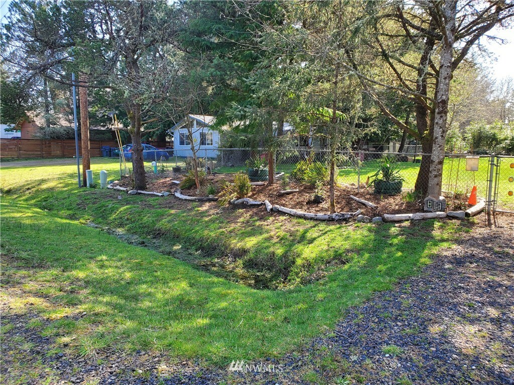 Property Photo:  813 Mt Olympus Avenue SE  WA 98569 