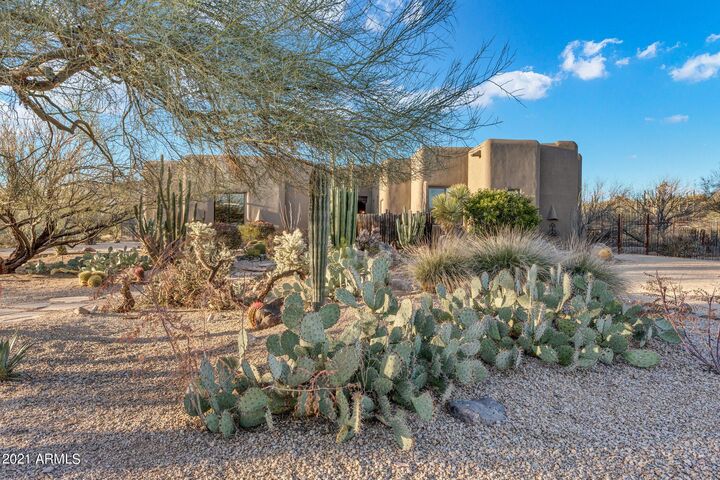 Property Photo: 41377 N Old Stage Road AZ 85331