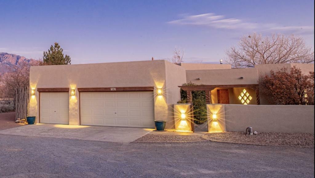 Property Photo:  102 Madeline Court  NM 87048 