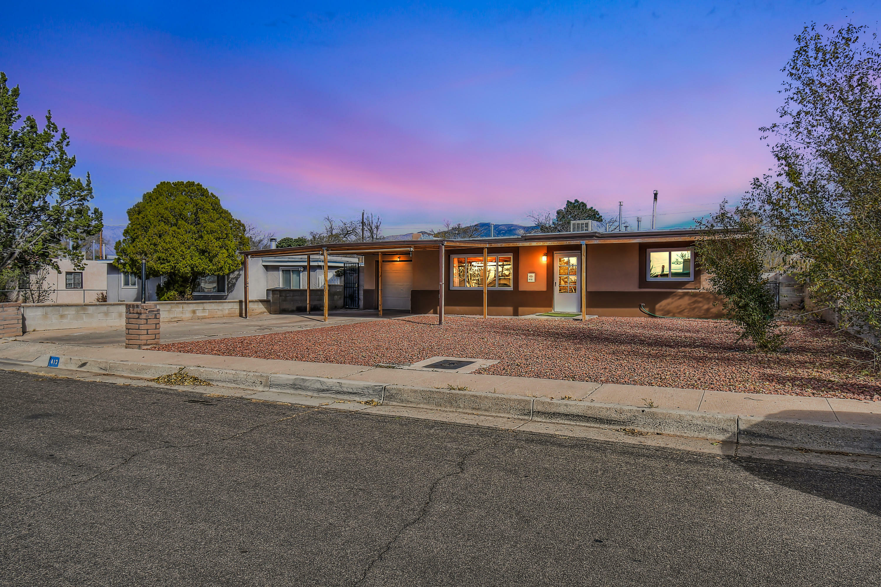 Property Photo:  412 General Hodges Street NE  NM 87123 