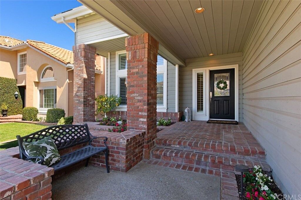 Property Photo:  22442 Rosebriar  CA 92692 