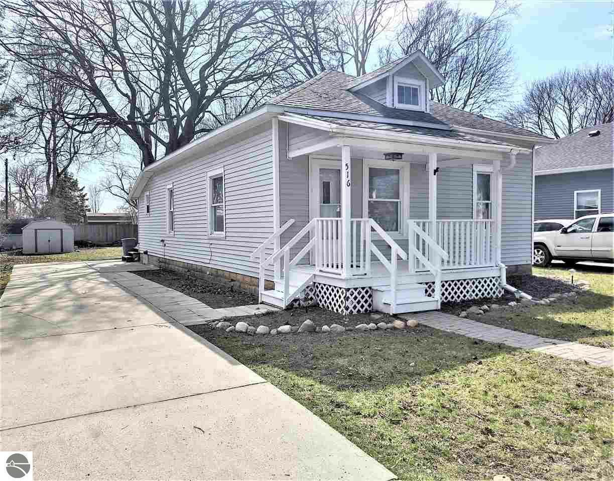 516 Cedar  Breckenridge MI 48615 photo