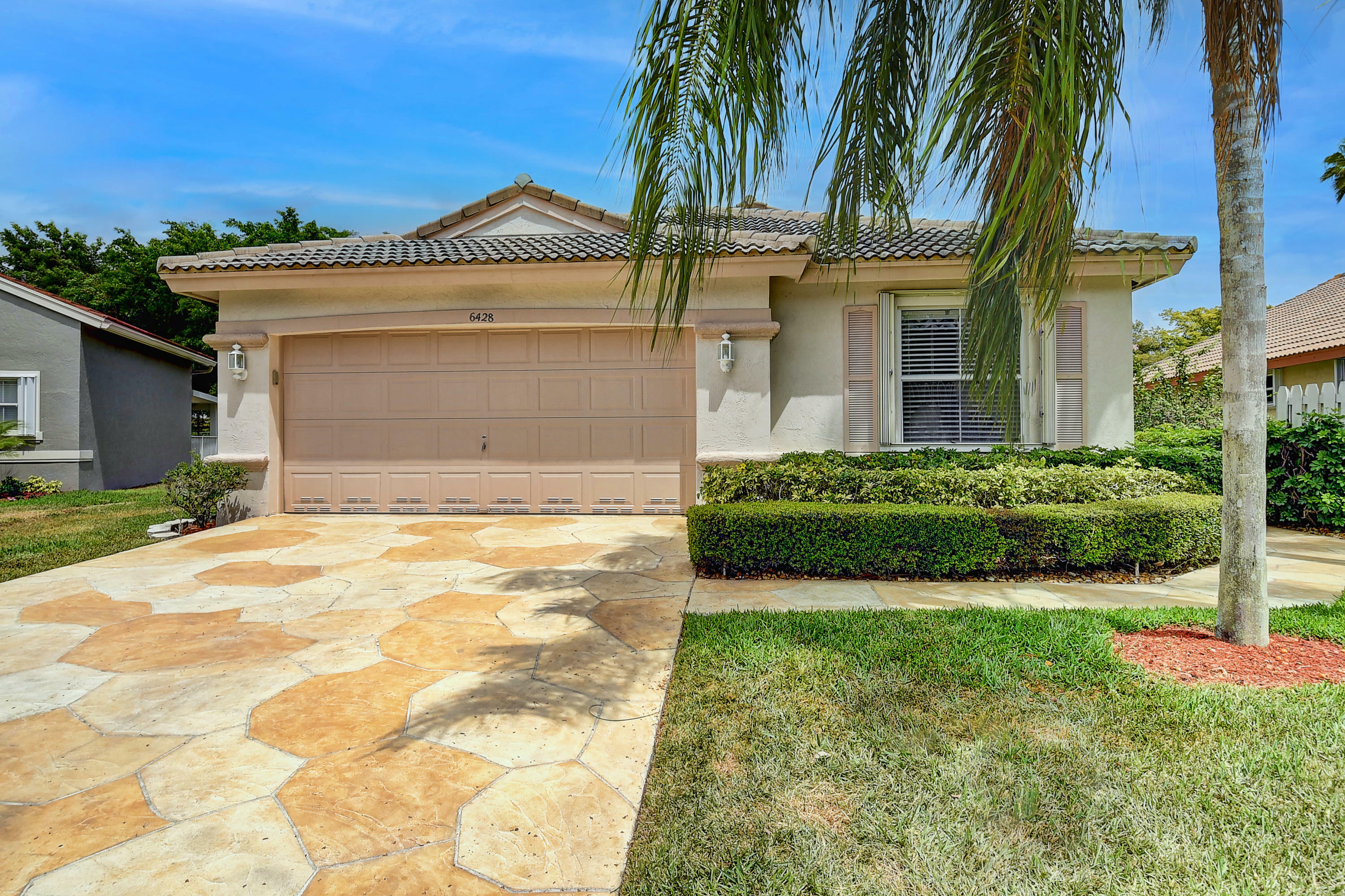 Property Photo: 6428 Grand Cypress Circle FL 33463