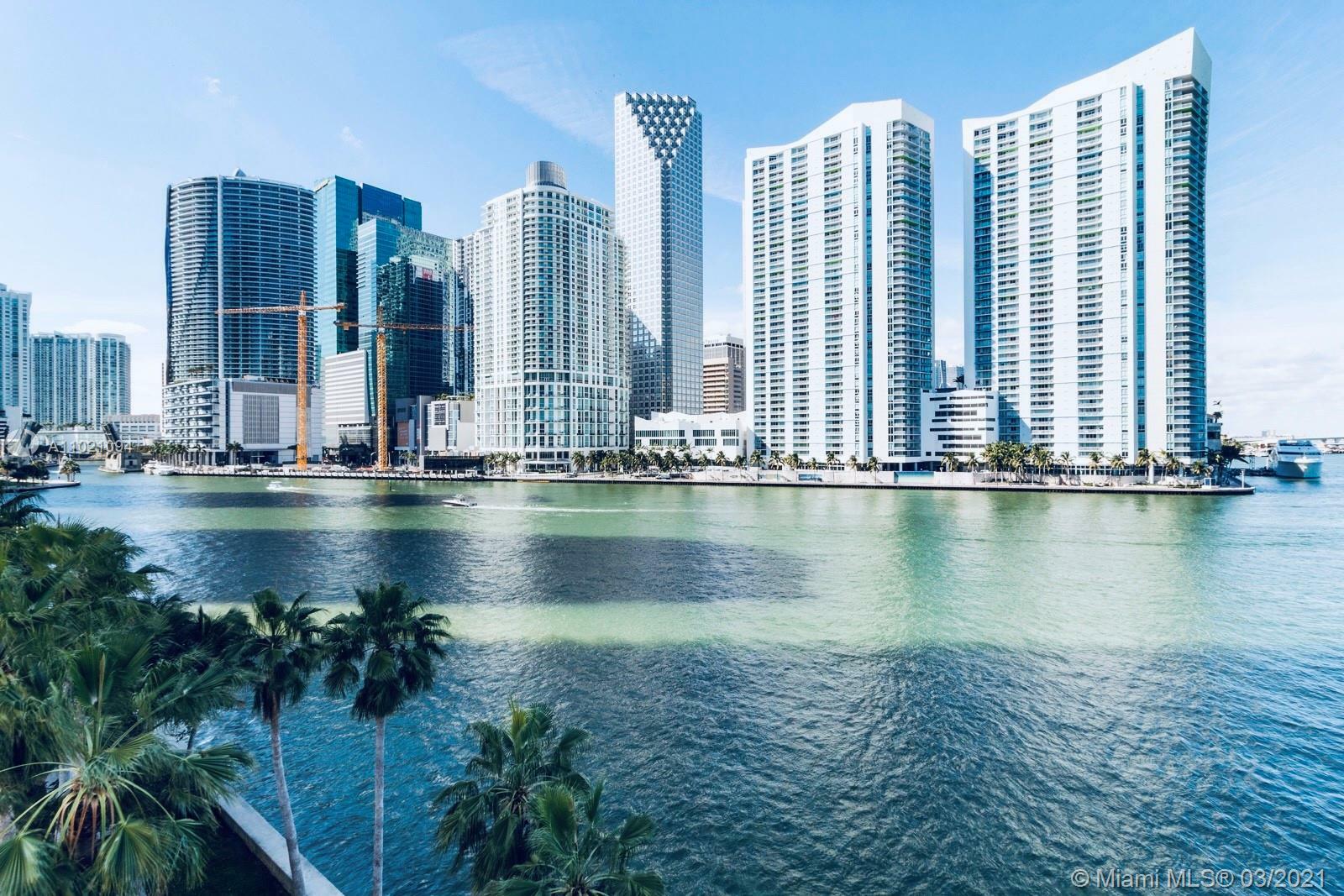 Property Photo: 888 Brickell Key Dr 504 FL 33131