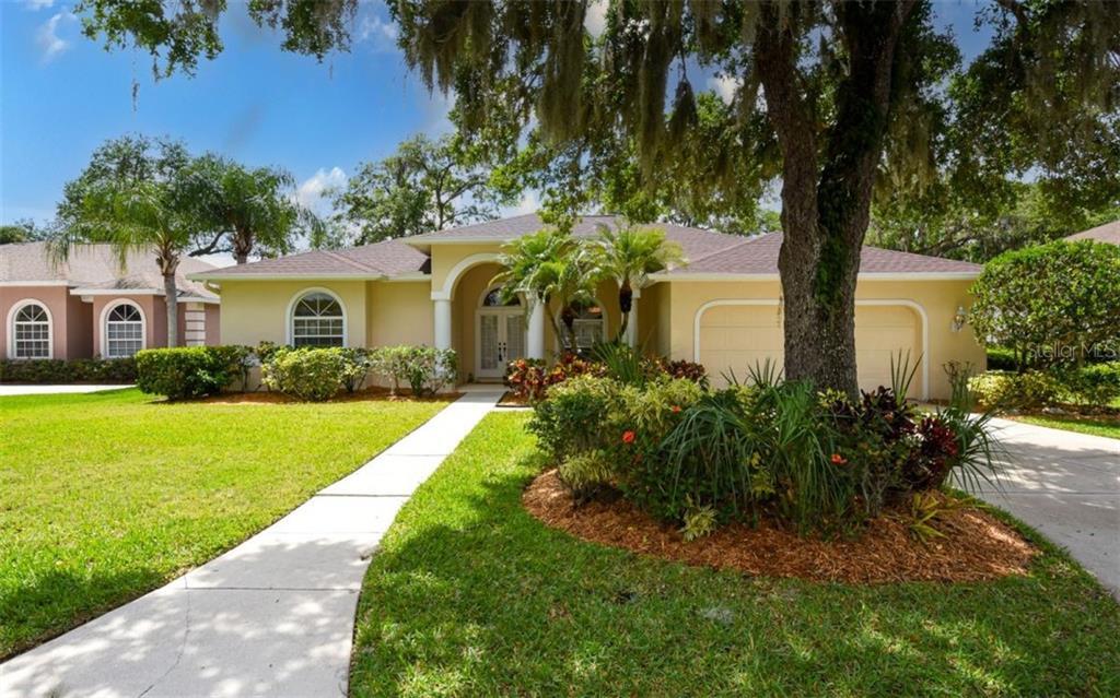 Property Photo:  5807 31st Court E  FL 34222 