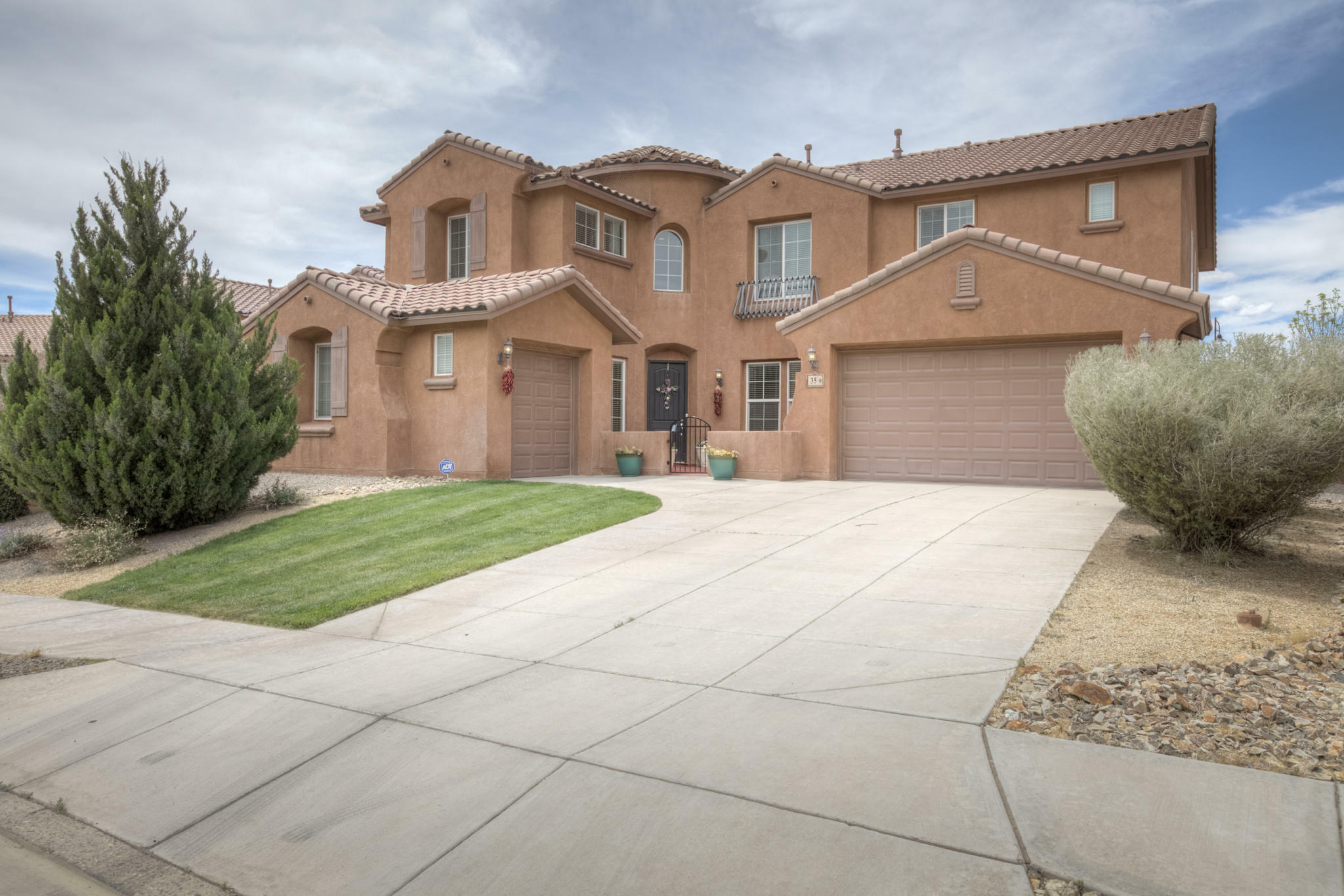 35 Los Miradores Drive NE  Rio Rancho NM 87124 photo