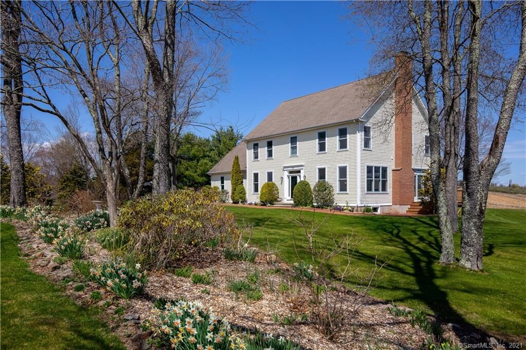 Property Photo:  50 Louis Road  CT 06455 