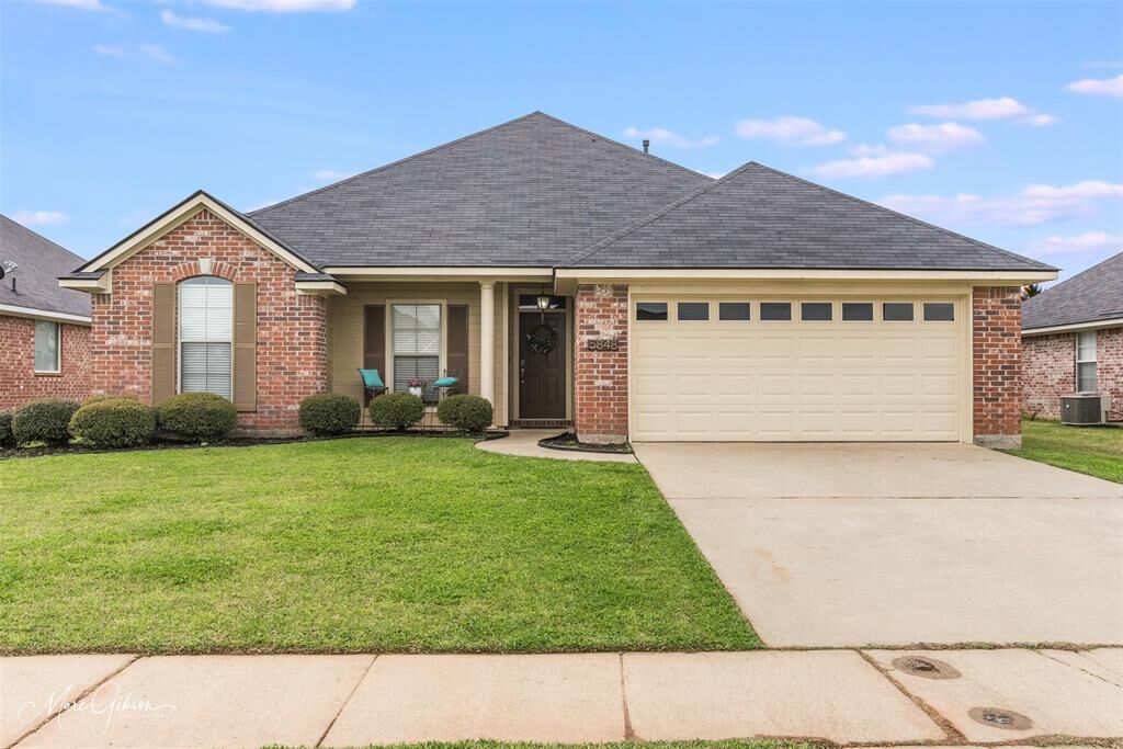 Property Photo:  5848 Bluebonnett Drive  LA 71112 