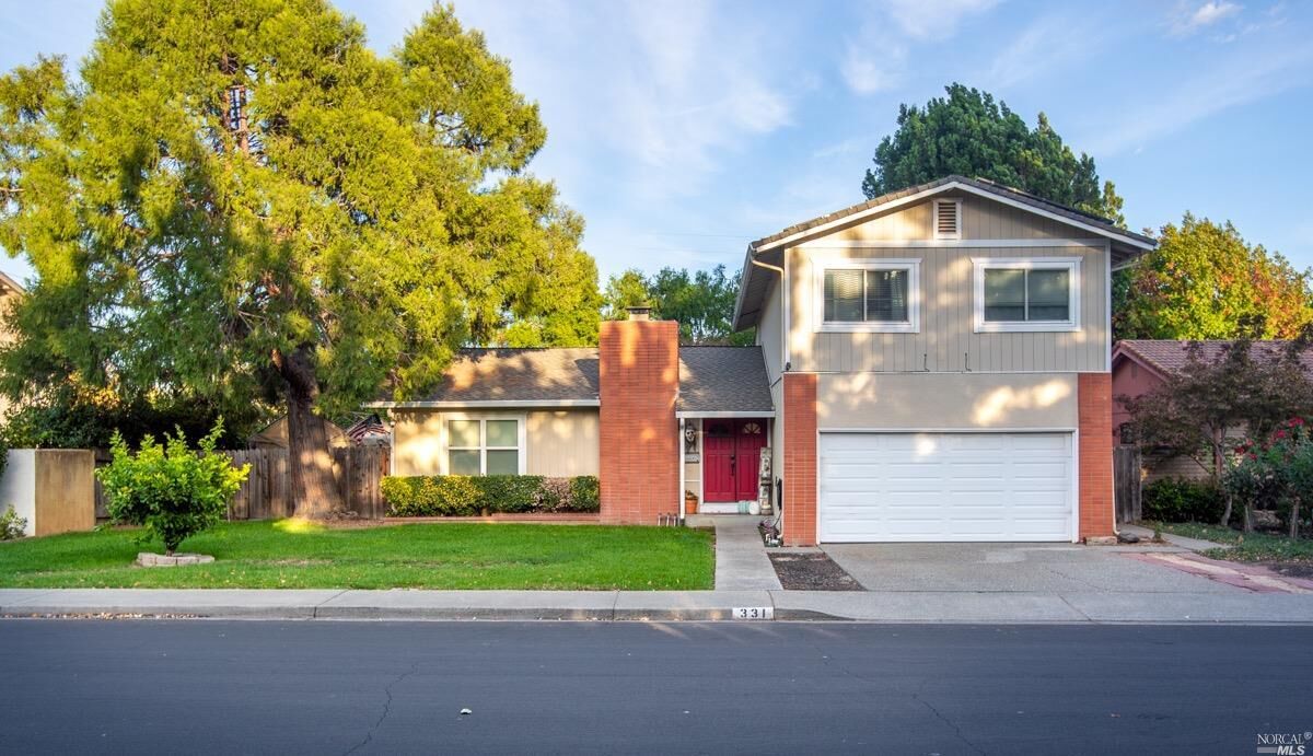 Property Photo: 331 Edgewood Drive CA 95688