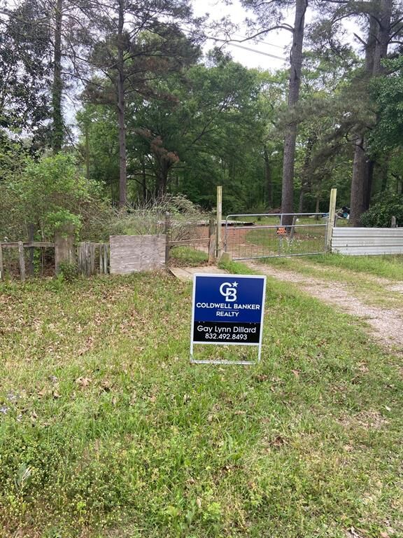 Property Photo: 26320 Spanish Oaks Drive TX 77357