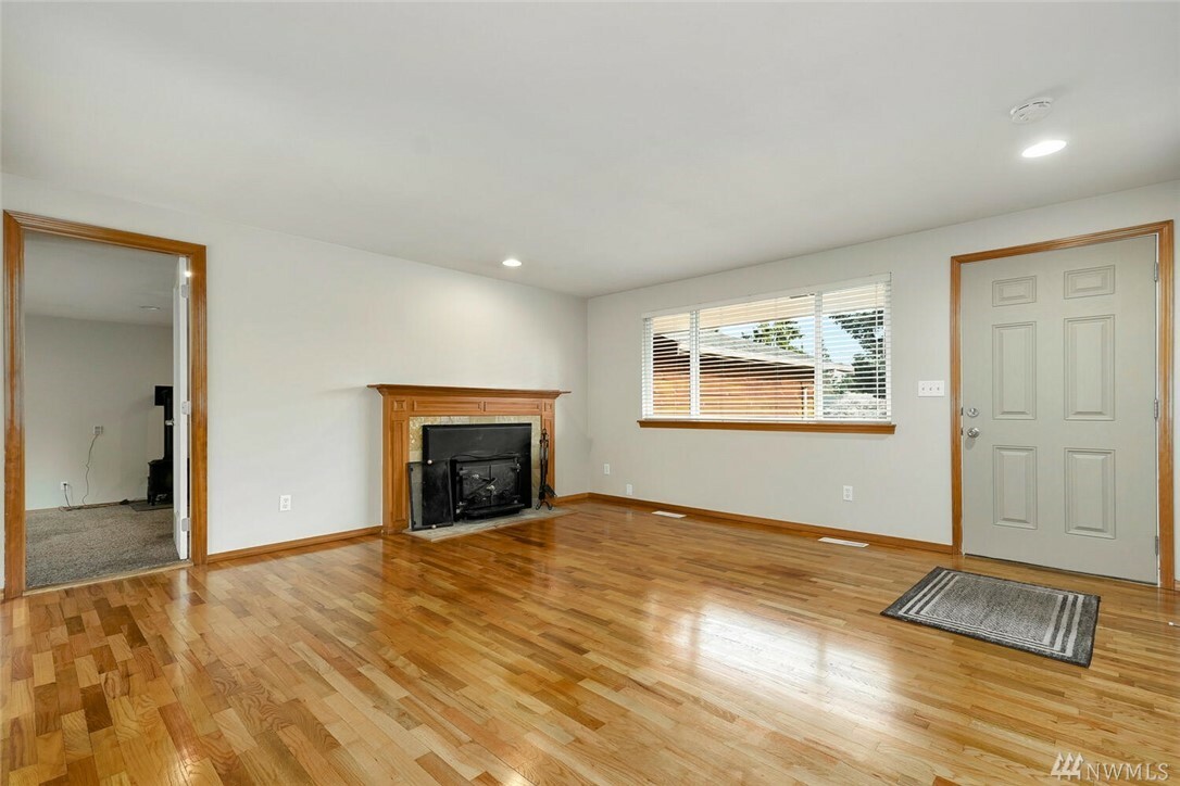 Property Photo:  8216 143rd Place  WA 98034 