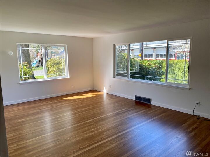 Property Photo: 4224 334th Place SE WA 98024