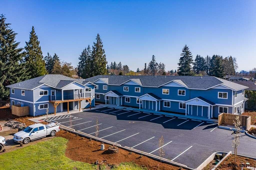 Property Photo:  751  Plymouth Dr NE  OR 97303-9430 