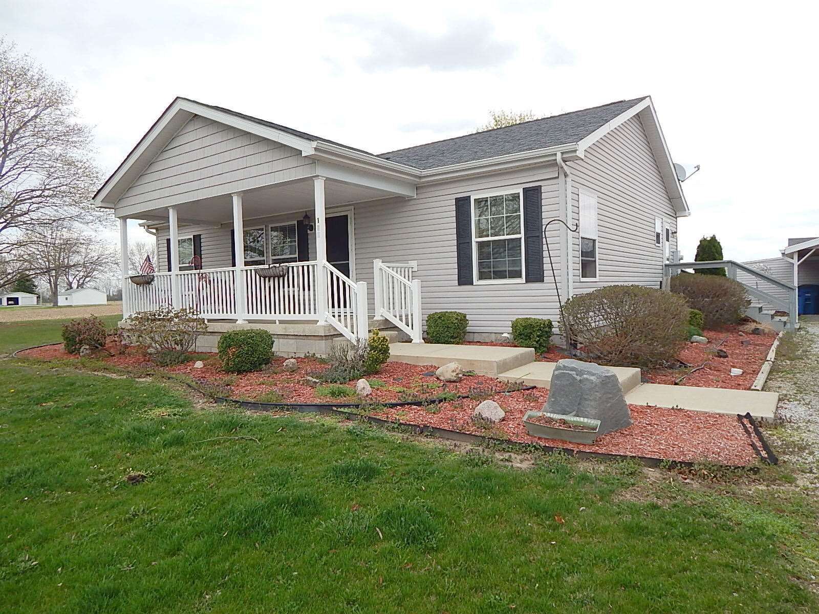 Property Photo: 165 N Tracy IN 46770