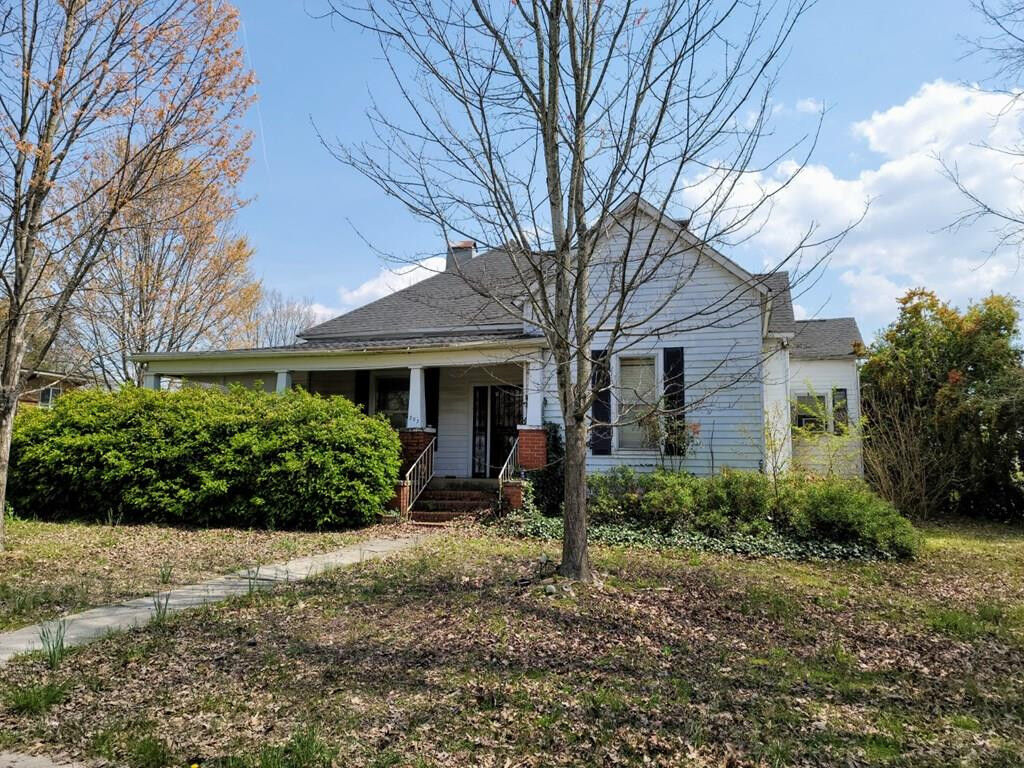 Property Photo:  303 Washington Avenue  TN 37331 