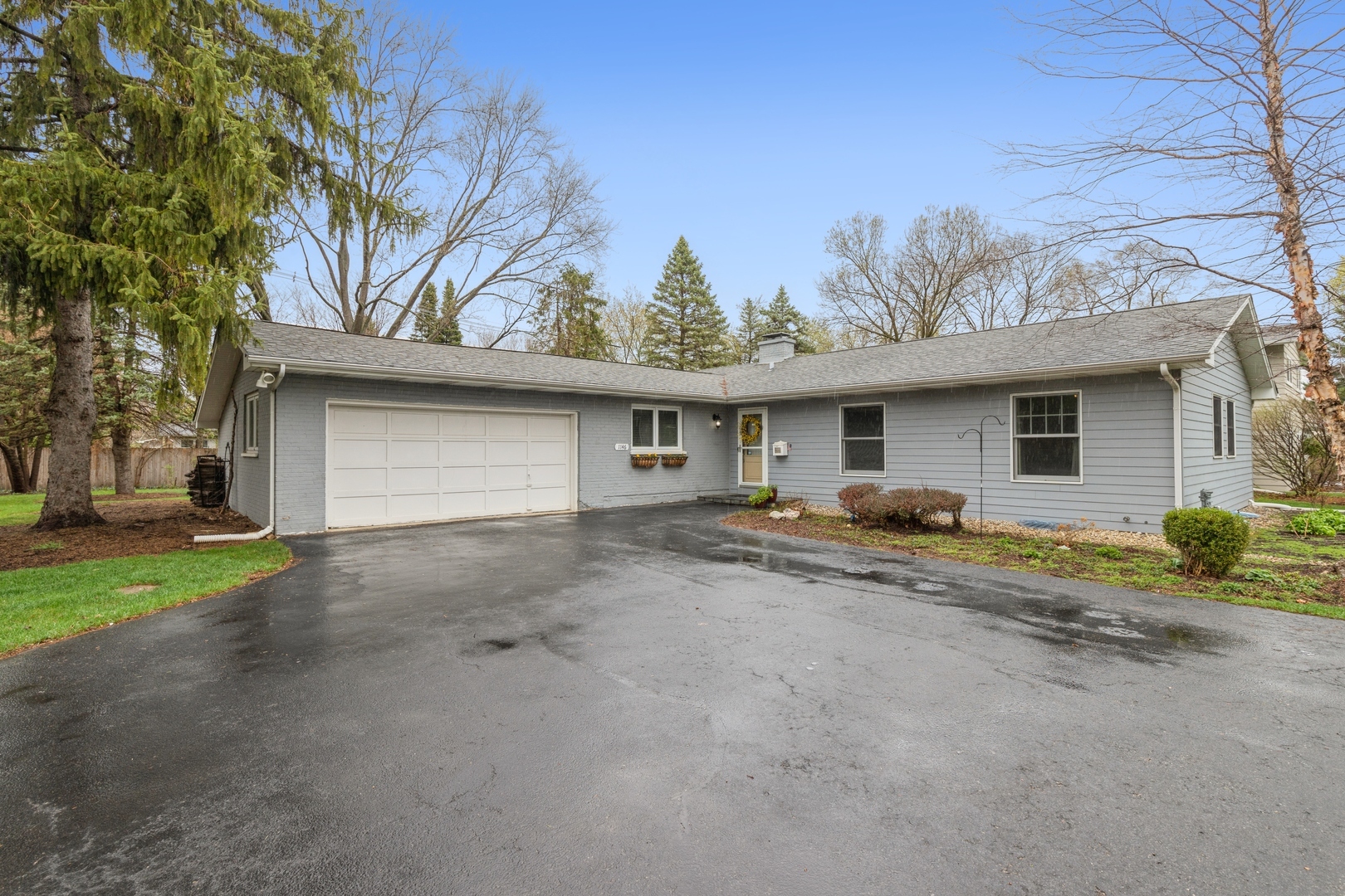 Property Photo:  1146 Crane Boulevard  IL 60048 