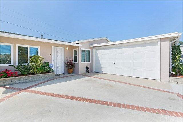 Property Photo:  11908 205th Street  CA 90715 