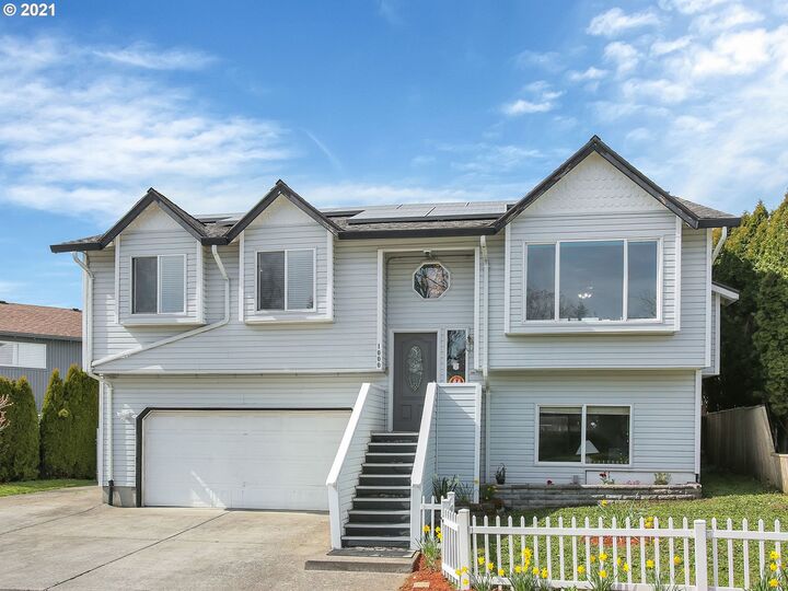 1000 SE 123rd Ave  Portland OR 97233 photo