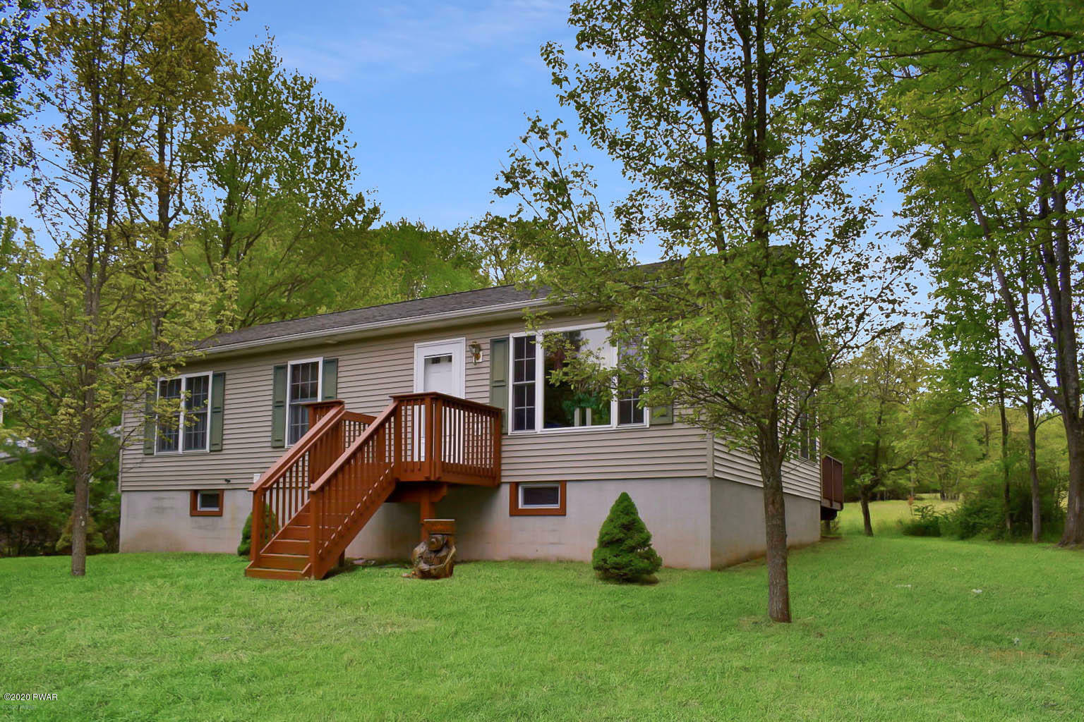 Property Photo:  1038 Hidden Valley Court  PA 18436 