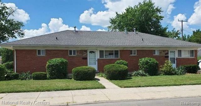 Property Photo:  1508 McLain Avenue  MI 48146 