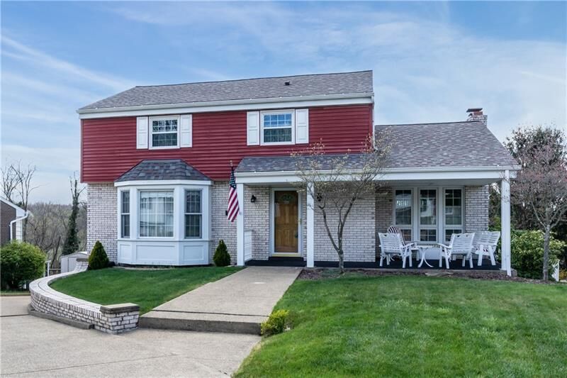 Property Photo: 4039 Crabapple Ln PA 15136