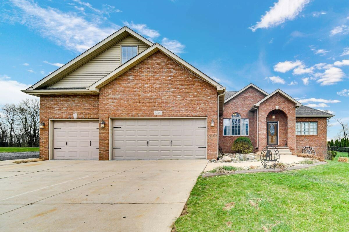 Property Photo: 935 Sundew Drive IN 46391