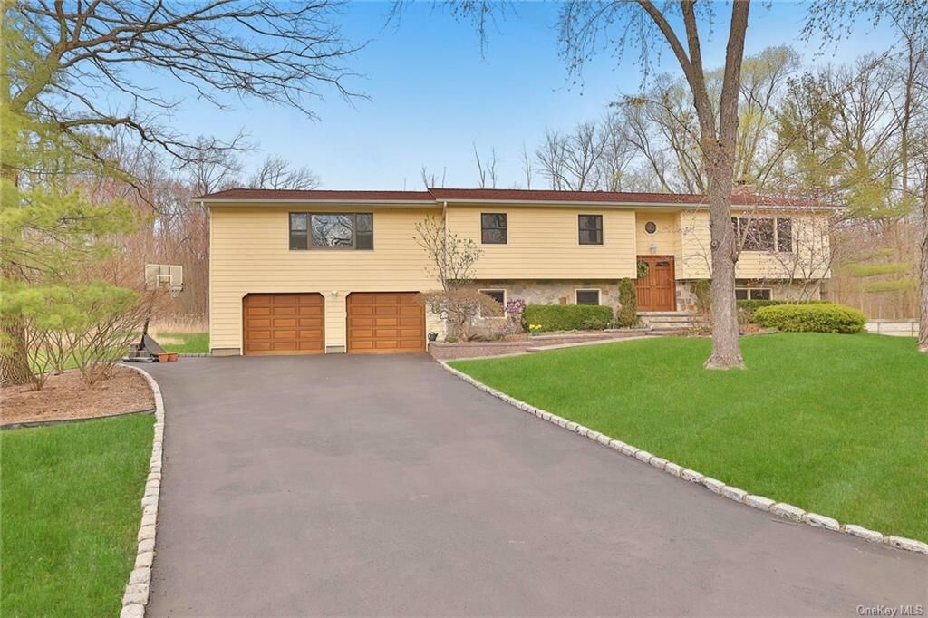 Property Photo: 17 Hereford Lane NY 10956