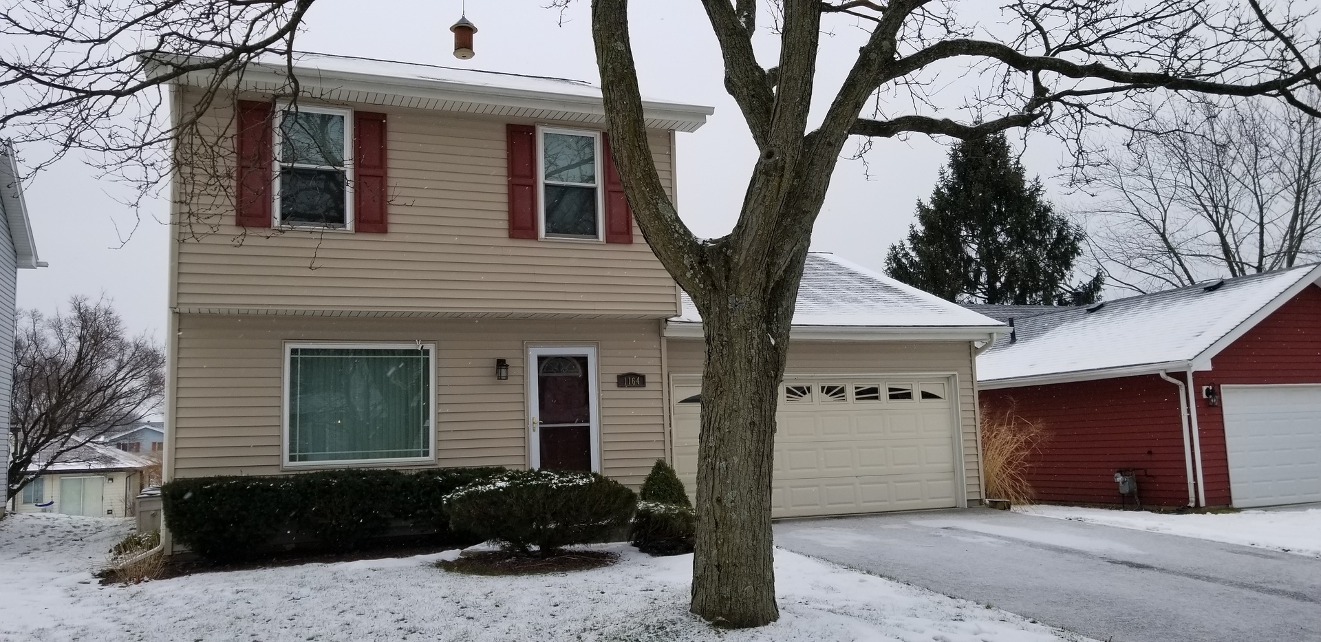 Property Photo: 1164 Greensfield Drive IL 60563