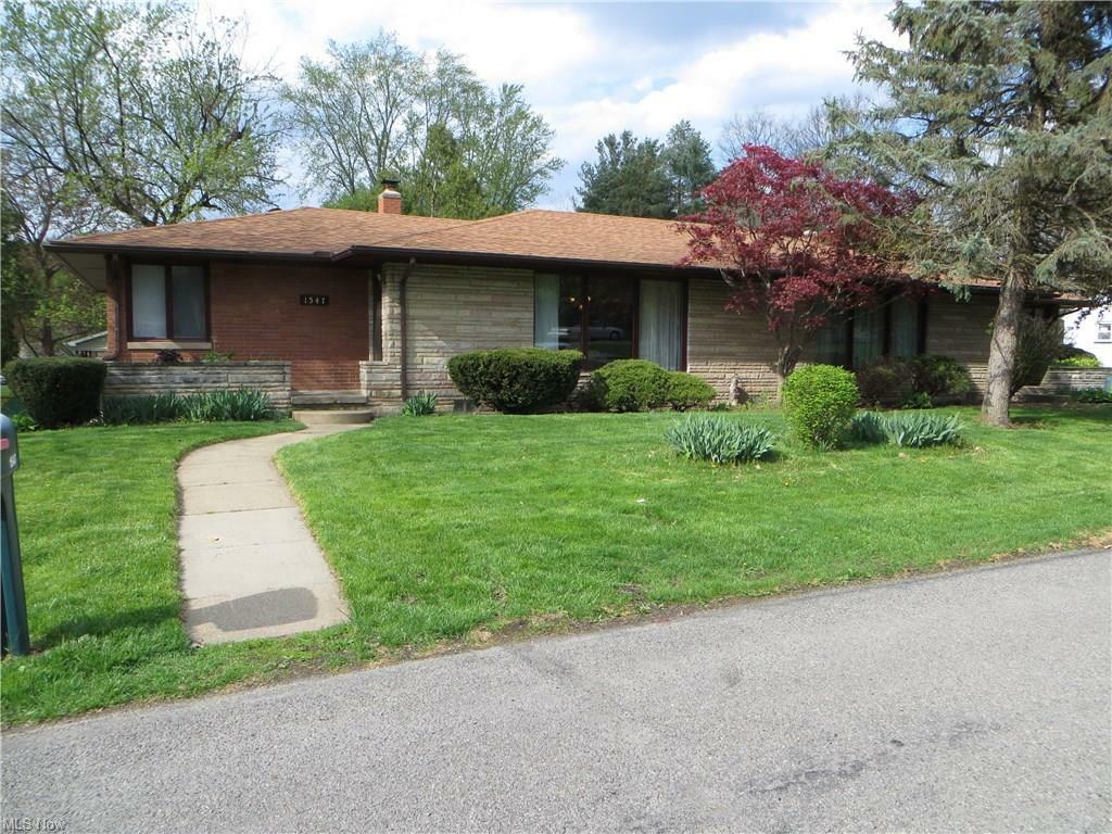 Property Photo:  1547 48th Street NW  OH 44709 