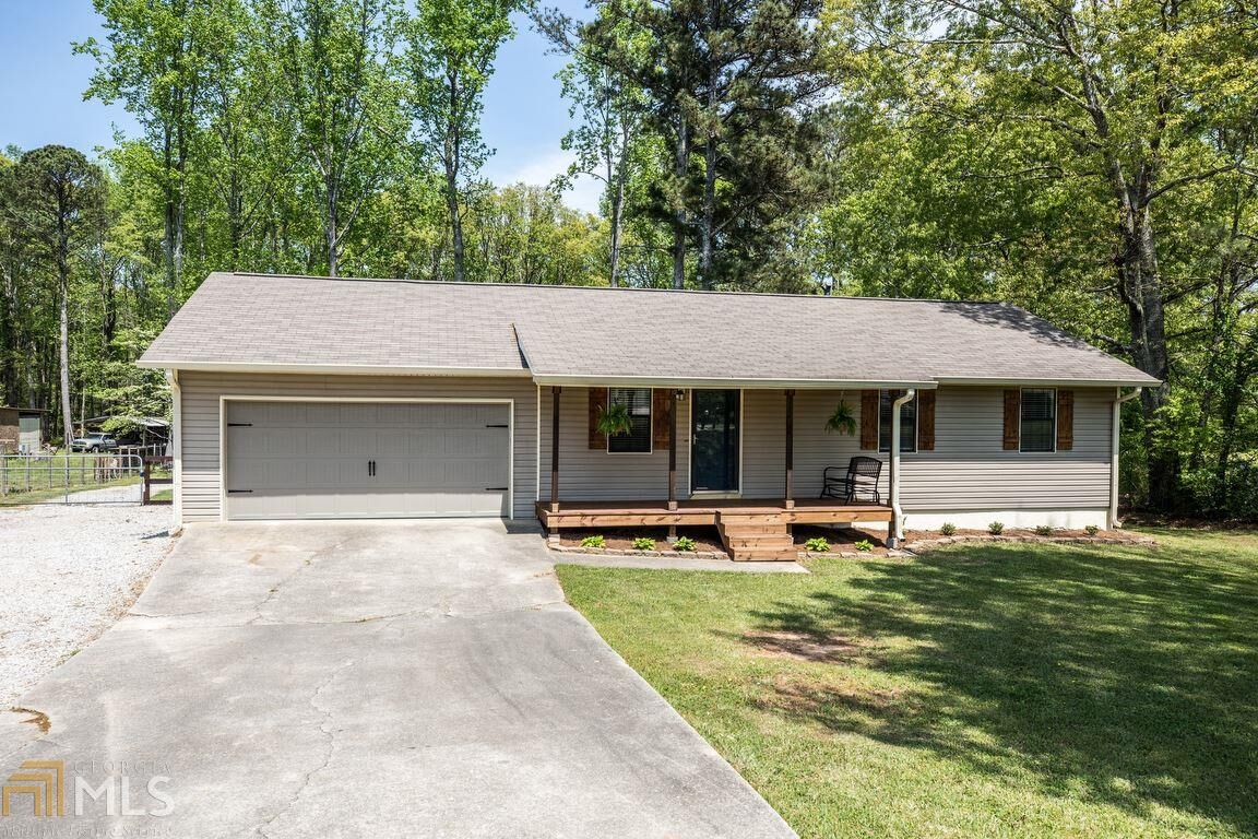 Property Photo: 8226 Ephesus Church Rd GA 30180