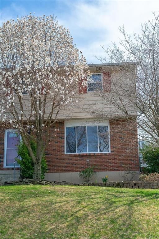 Property Photo:  432 West Grant Street  PA 18042 