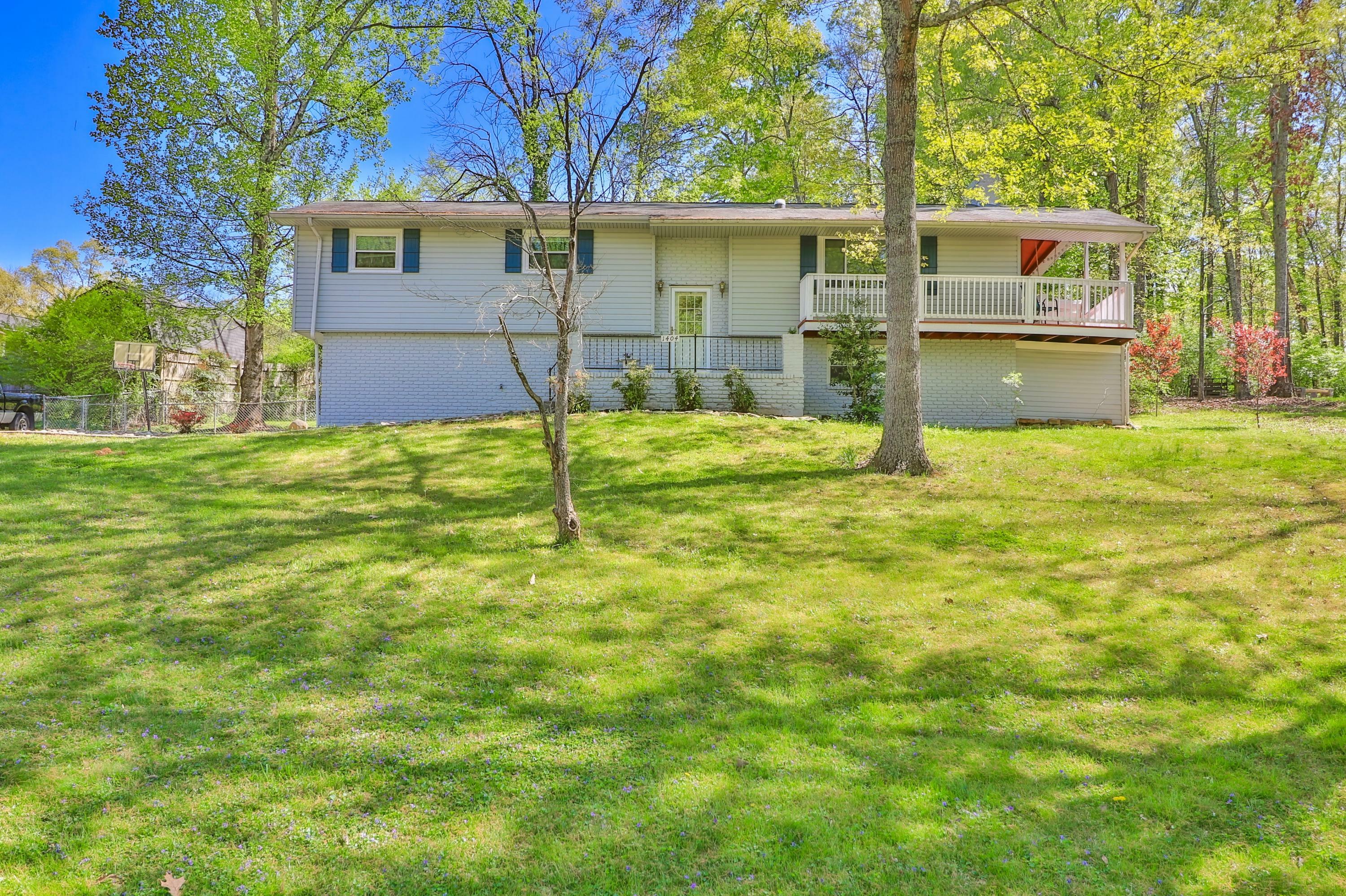 Property Photo:  1404 Lakeshire Drive  TN 37922 