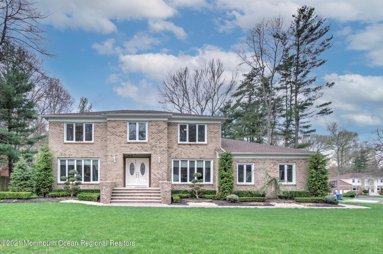 Property Photo:  2 Oxford Court  NJ 07751 