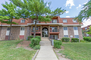 Property Photo: 580 Hill Drive 3-201 IL 60169