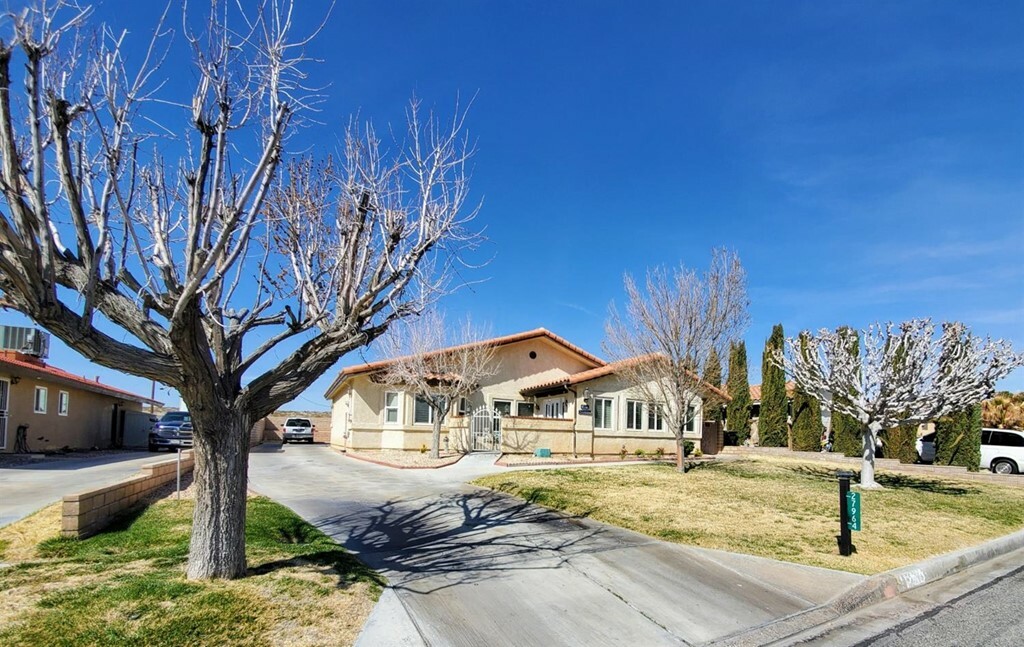 Property Photo:  27964 Fairacres Lane  CA 92342 