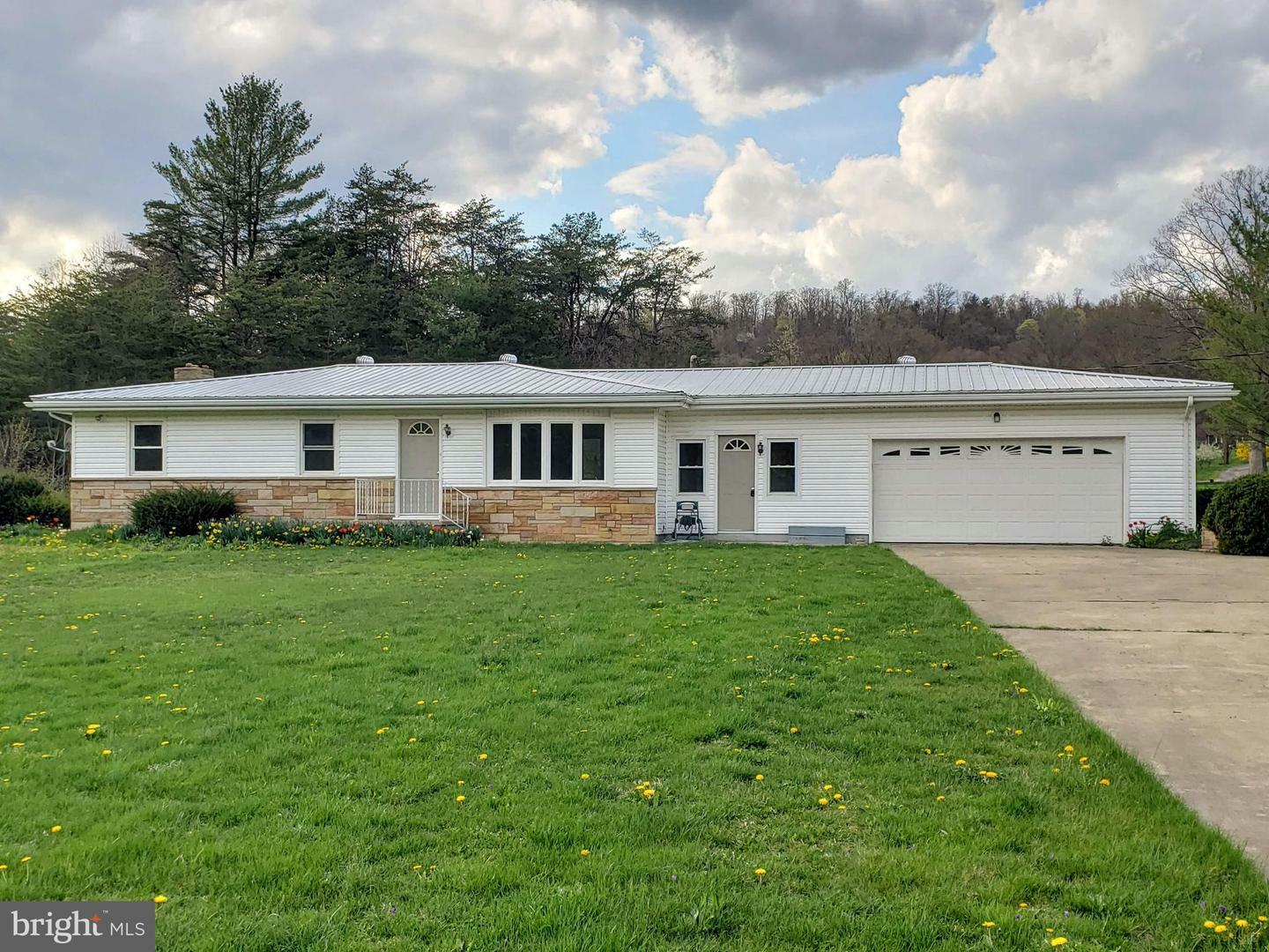 Property Photo:  5595 US 522 N  PA 17841 