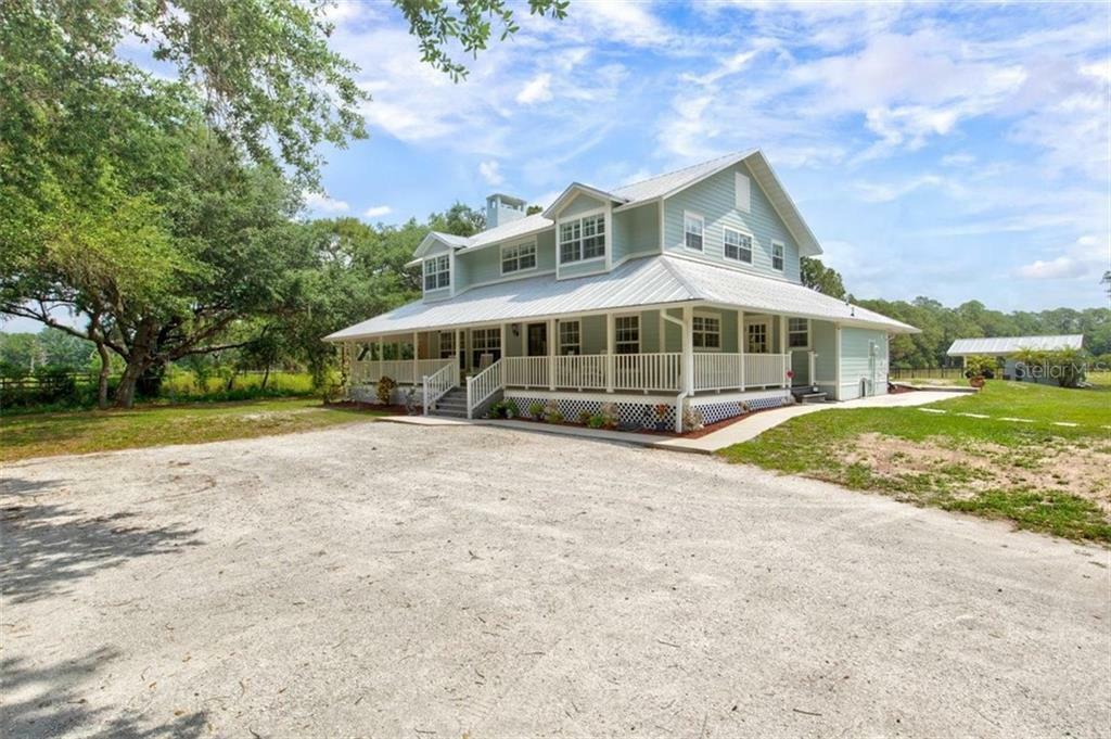 Property Photo:  2100 Lorraine Road  FL 34240 