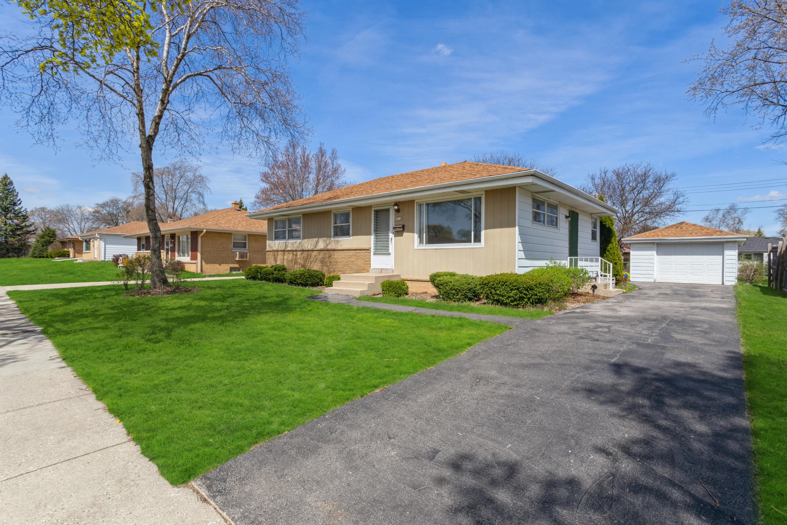 Property Photo: 8816 W Brentwood Ave WI 53224