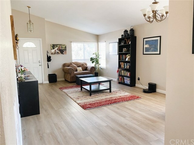 Property Photo:  43715 Corte Cabral  CA 92592 