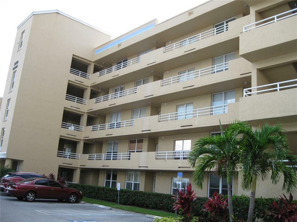 Property Photo:  3750 Pinebrook Circle 503  FL 34209 