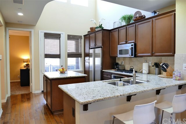 Property Photo: 23 Brownstone Way CA 92656