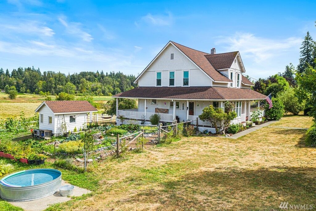 Property Photo: 7619 214th Ave E WA 98391