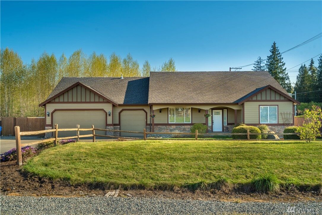 Property Photo:  8315 214th Ave E  WA 98391 