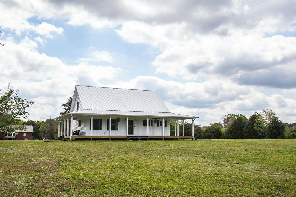 Property Photo:  140 York Road  TN 37361 