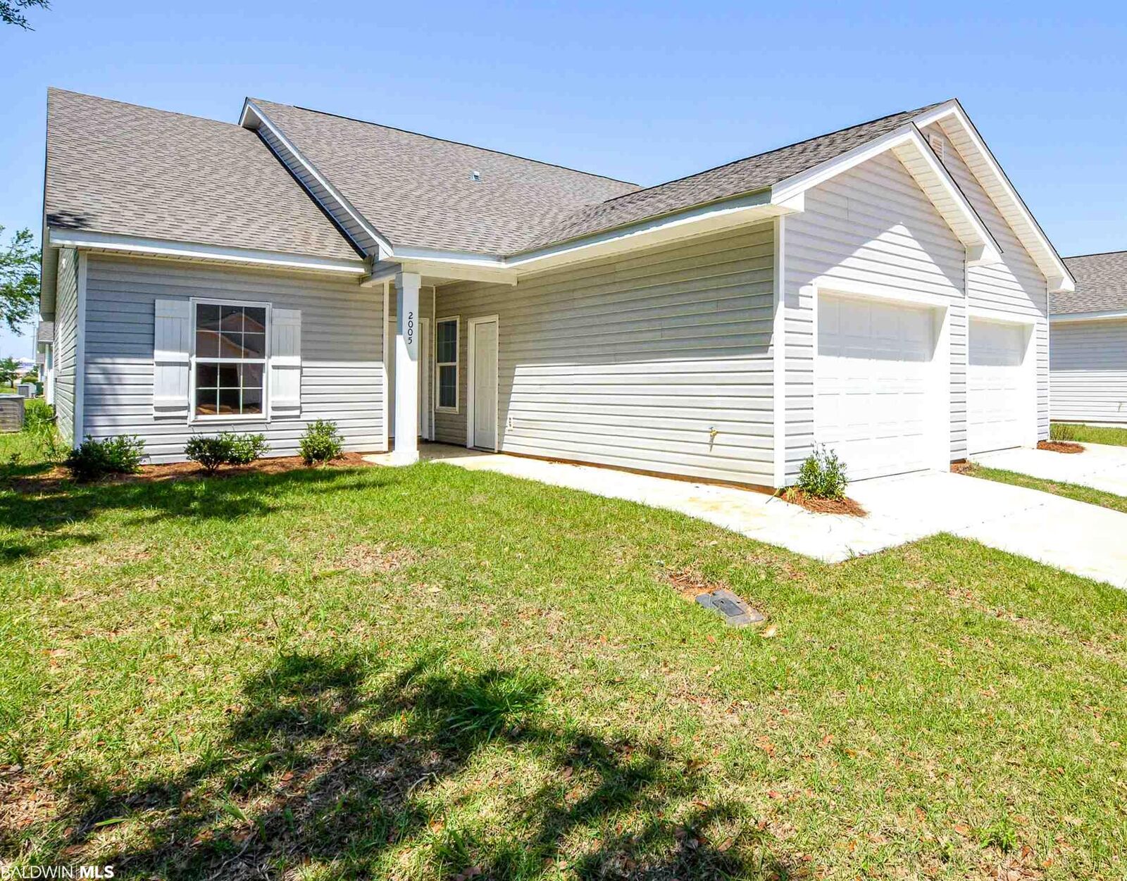 Property Photo: 2651 S Juniper Street 2005 AL 36535