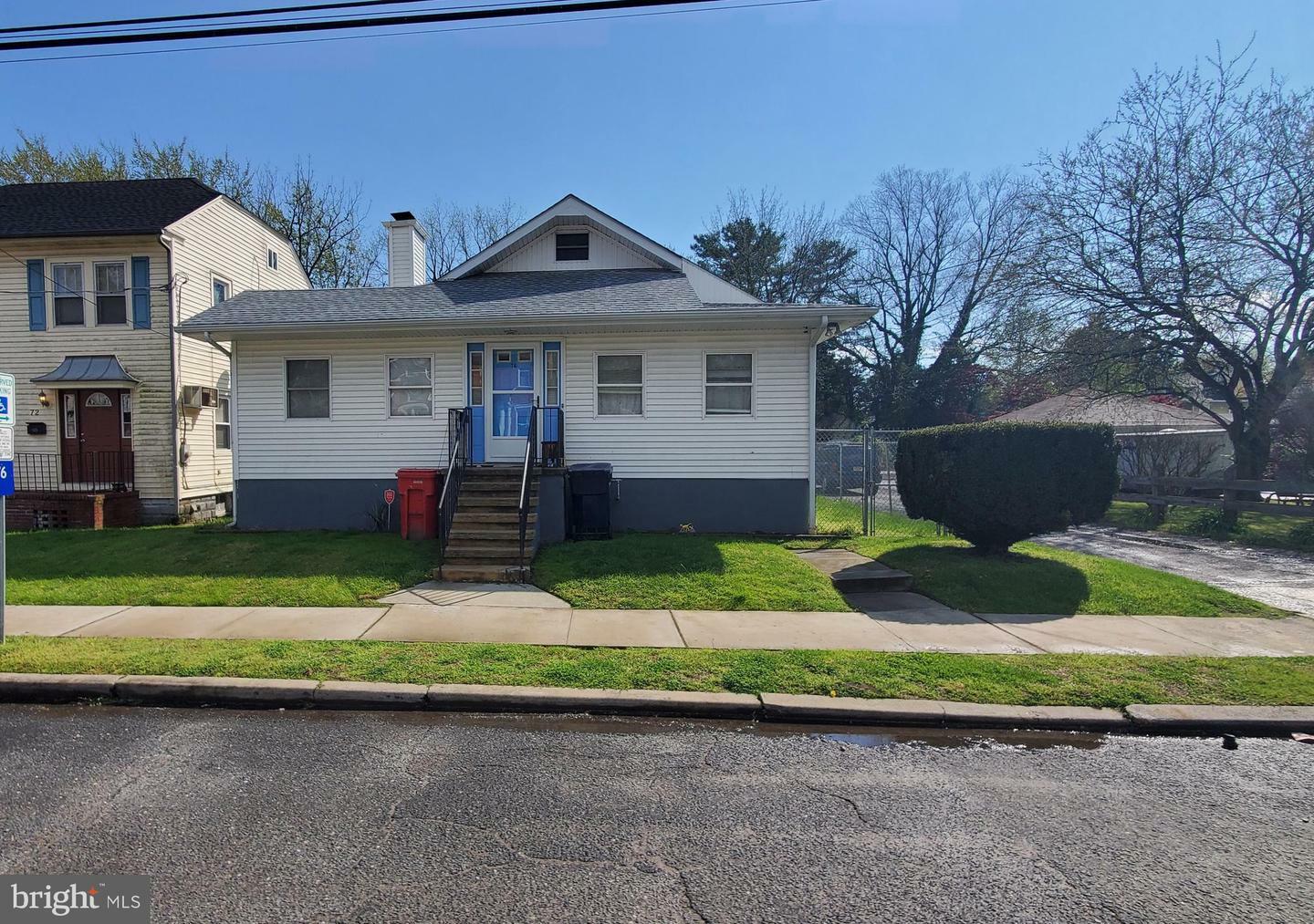 Property Photo:  76 Lincoln Street  NJ 08302 