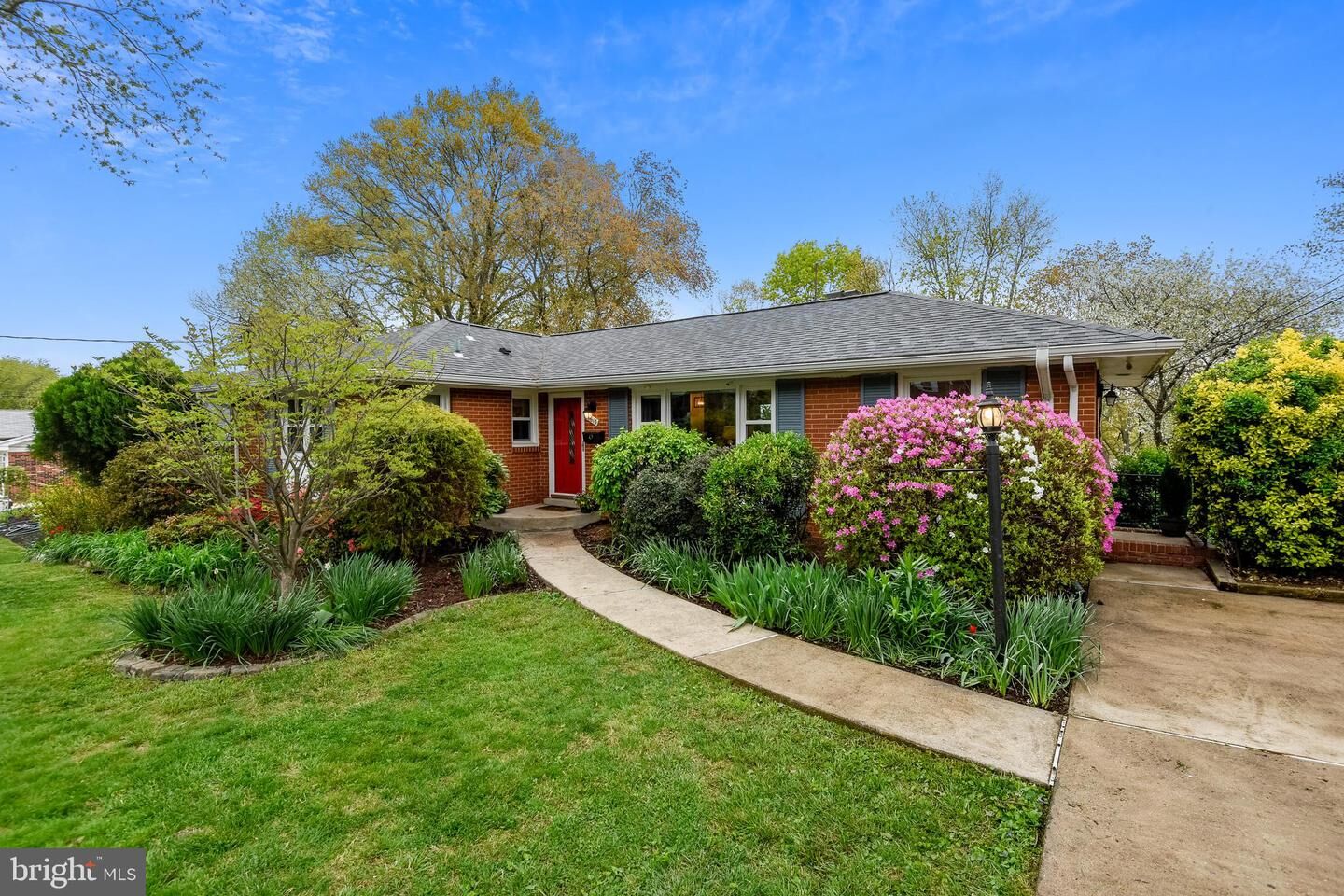 Property Photo:  6613 Beddoo Street  VA 22306 