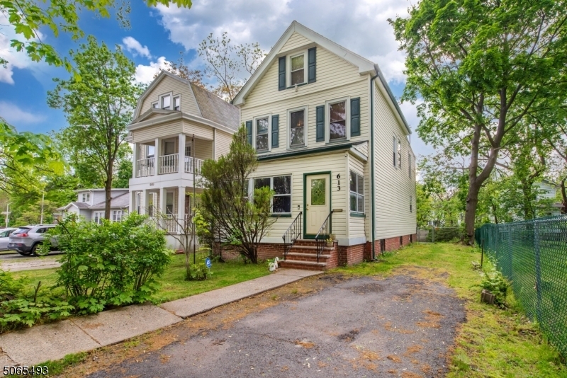 Property Photo:  613 Thomas Blvd  NJ 07017 